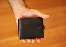 Load image into Gallery viewer, Mw1 Black Mens Wallet
