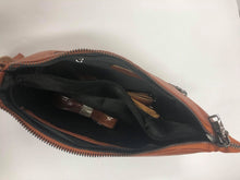 Load image into Gallery viewer, Cronulla Tan Leather Bag
